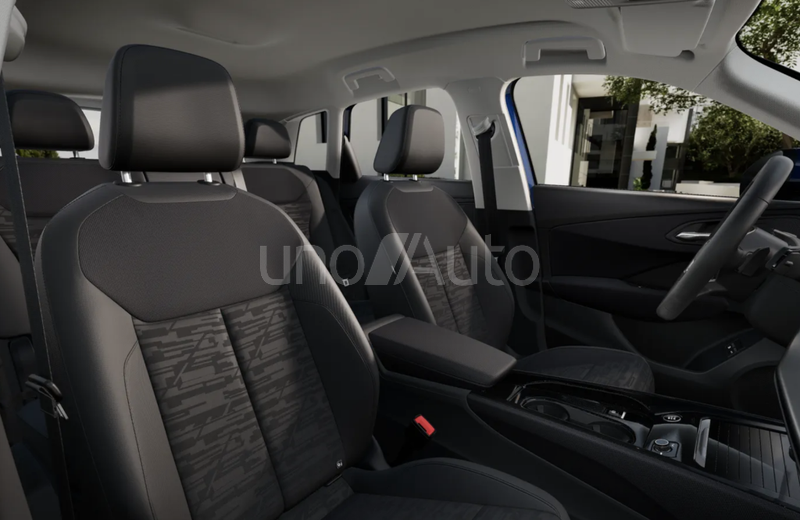 Q3 e-hybrid Advanced S tronic 200kW