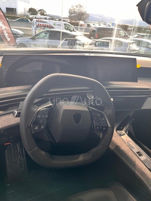 3008 Hybrid Allure eDCS6 145