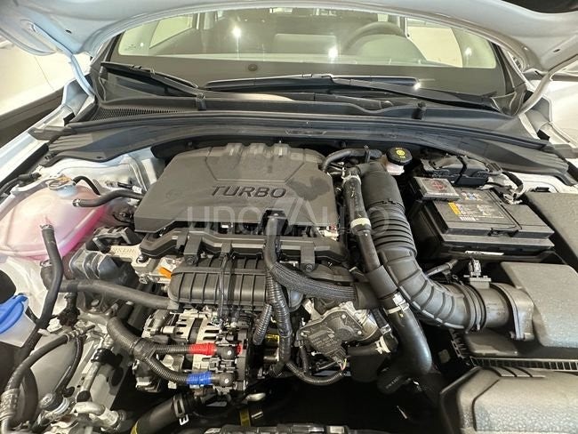 5p TGDI 1.0 100CV 48V KLASS