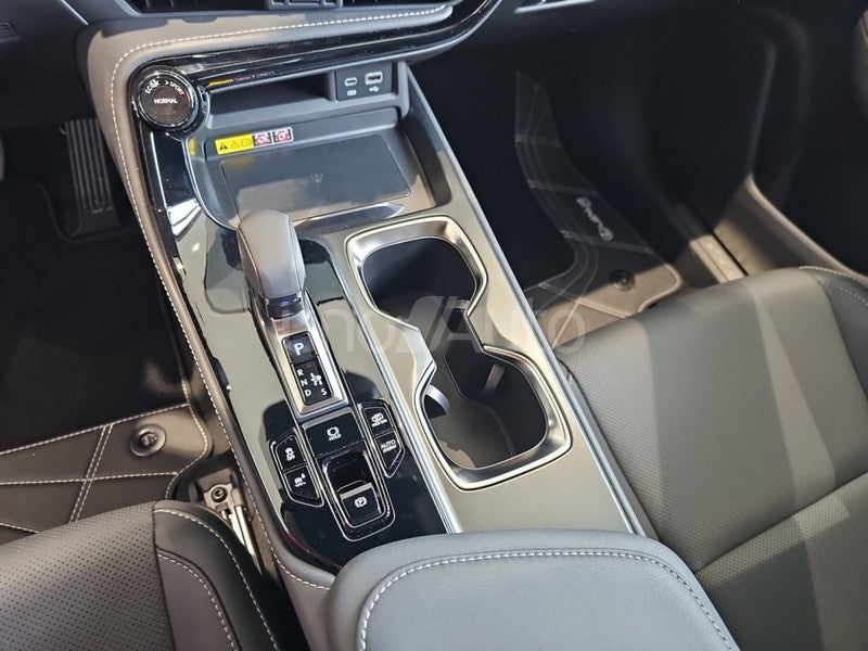 NX 450h+ Premium+ 4WD