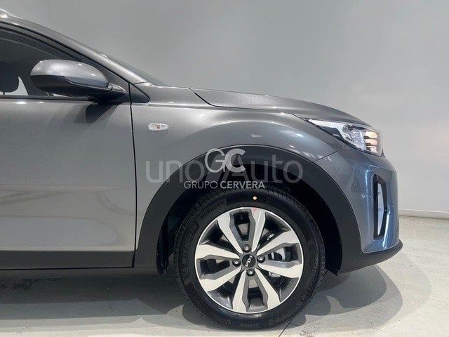 Stonic 1.0 T-GDi MHEV Concept 100