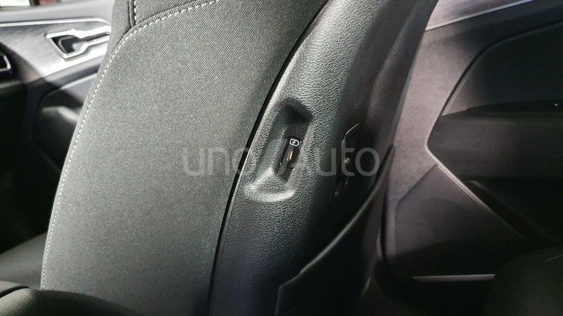 1.6 T-GDi MHEV 118kW (160CV) Drive 17