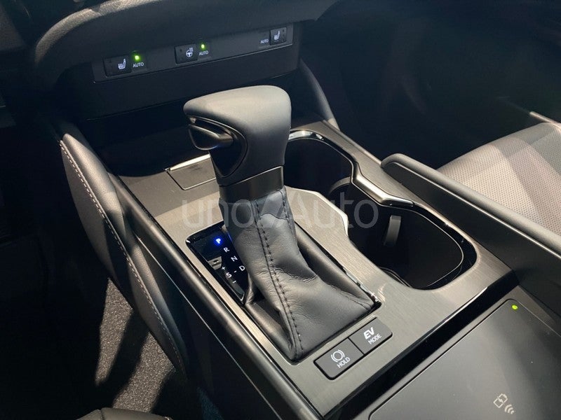 ES 300h Premium
