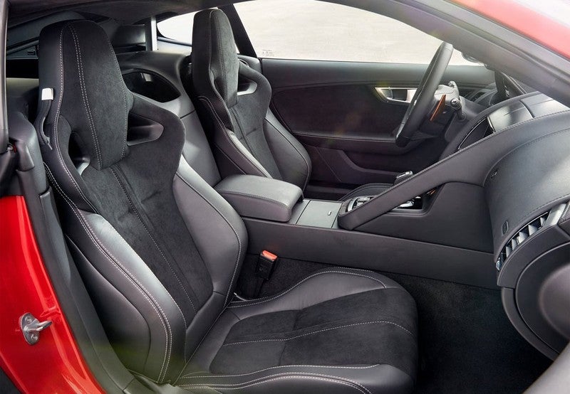 F-Type Convertible 2.0 I4 R-Dynamic Aut. 300