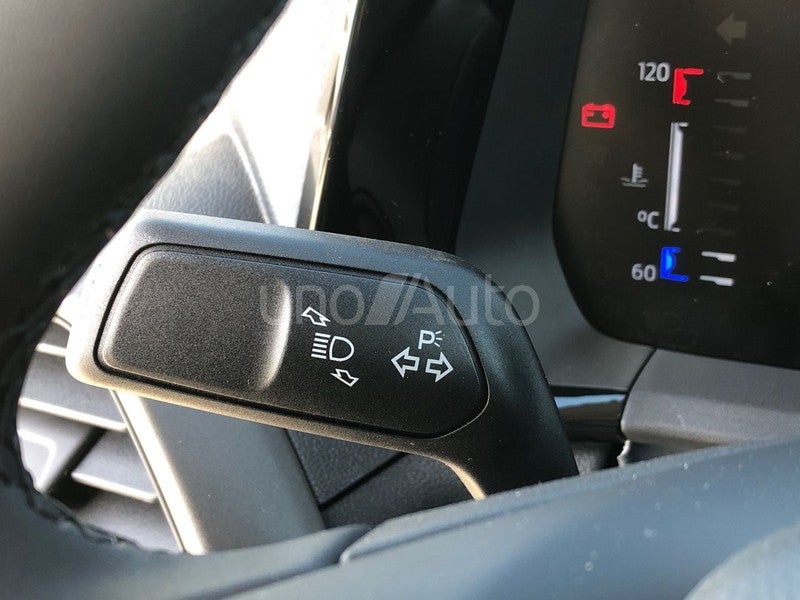 Tourneo Courier 1.0 Ecoboost Titanium