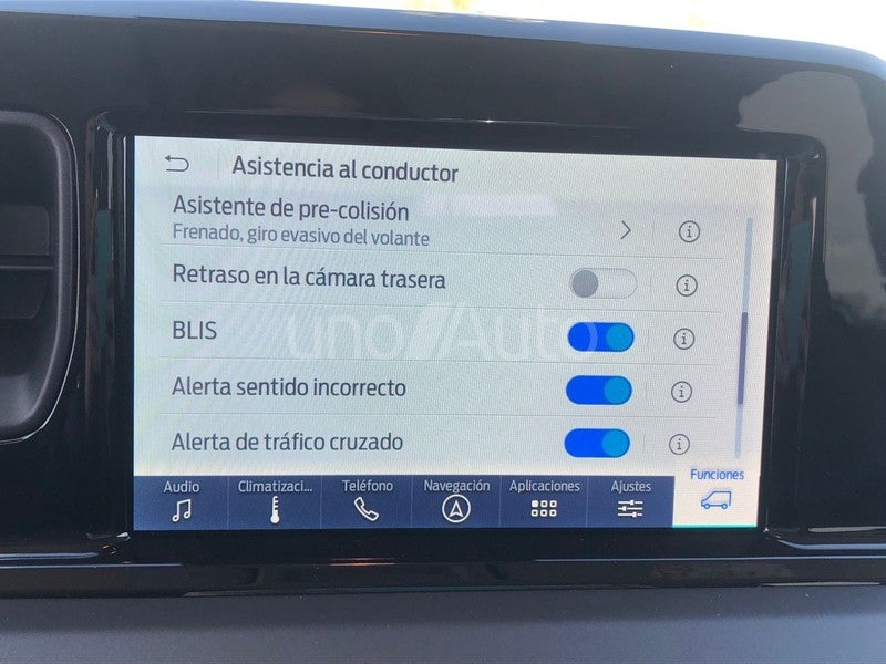 Tourneo Courier 1.0 Ecoboost Titanium