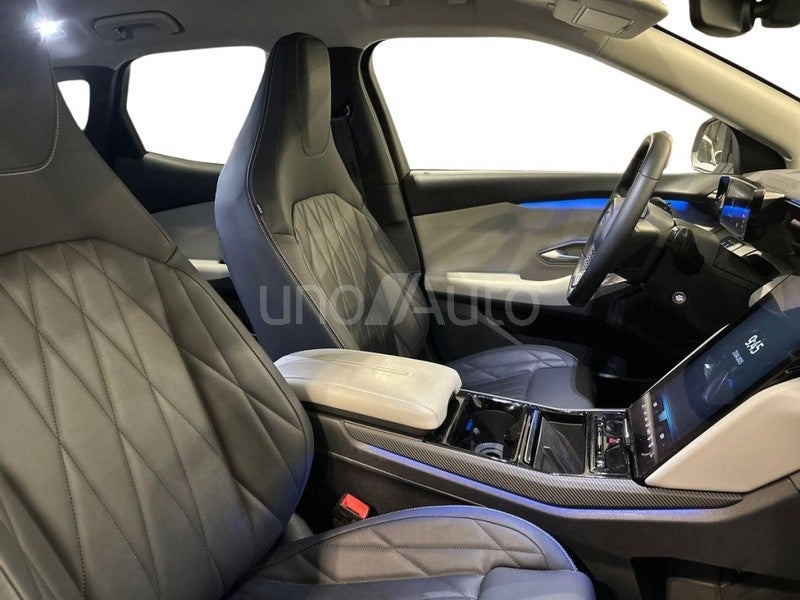 Explorer RWD Rango Extendido Premium  77kWh