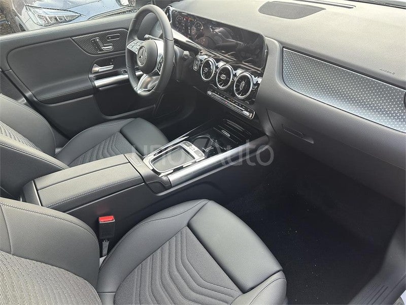 CLASE GLA 250 e con tecnología híbrida EQ