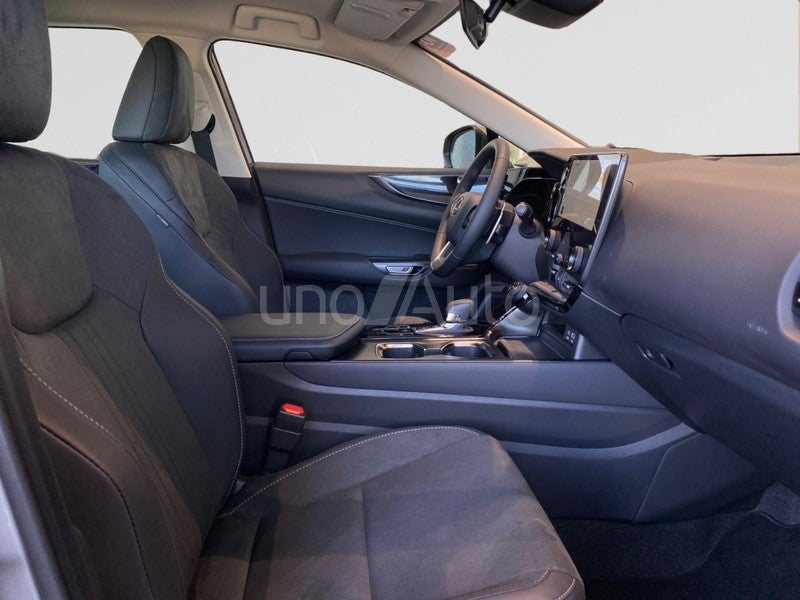 NX 350h Premium 2WD