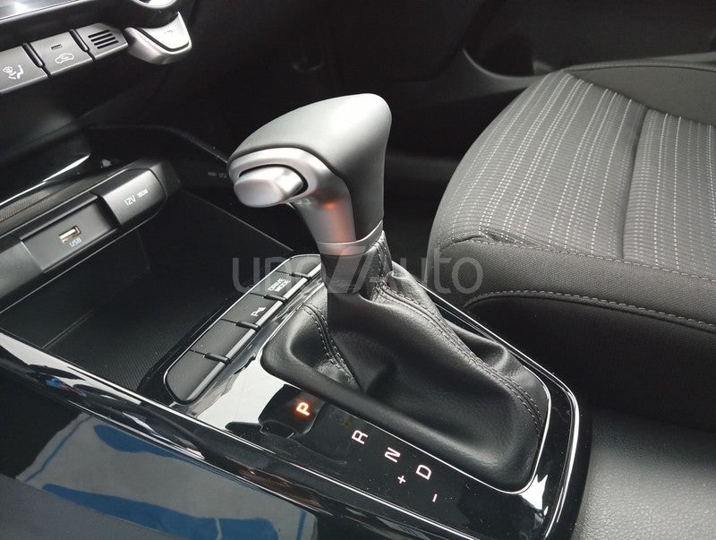 Stonic 1.0 T-GDi MHEV Drive 100 DCT