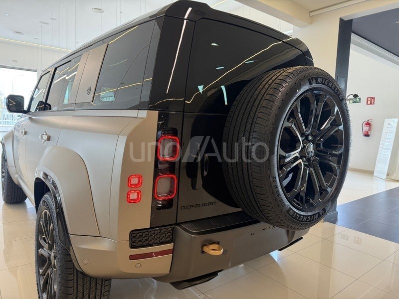 Defender 110 4.4 V8 MHEV Octa AWD Aut. 635
