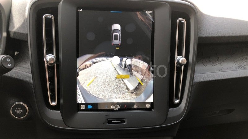 XC40 2.0 B3 MHEV ESSENTIAL DCT 163 5P