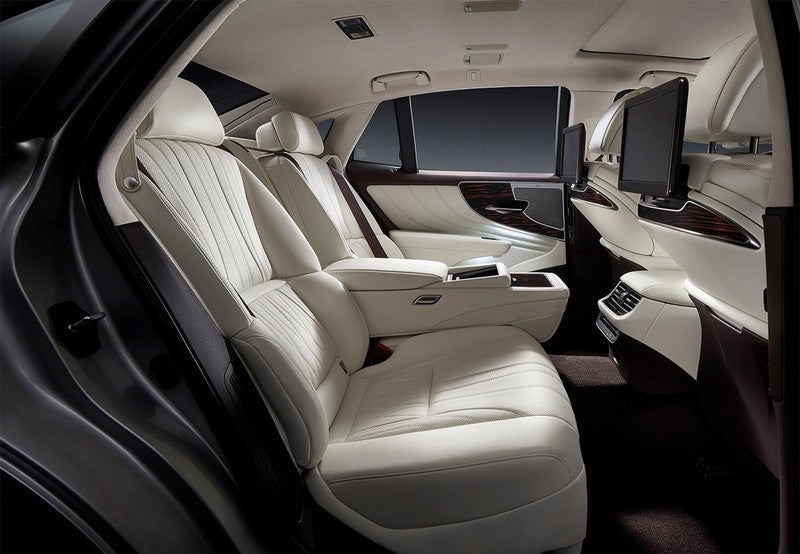 LEXUS LS