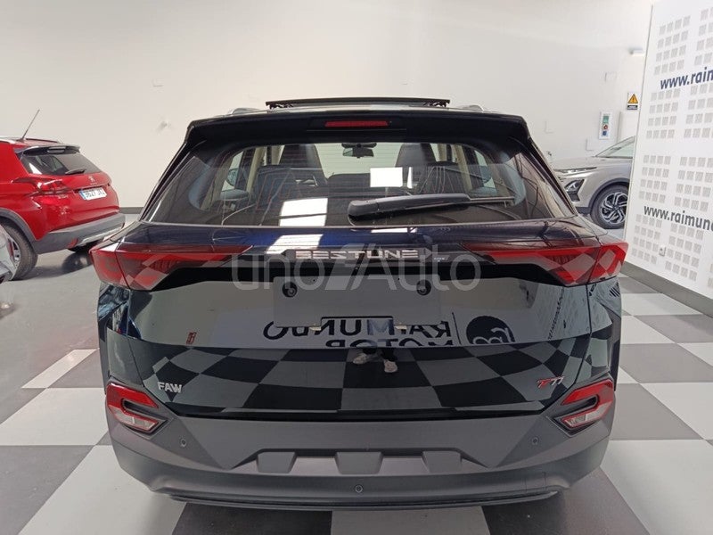 T77 1.5 Premium DCT