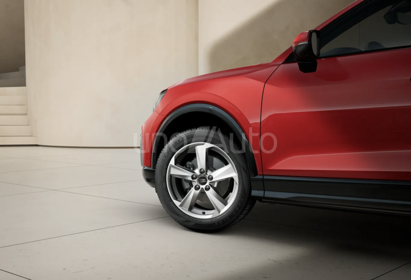 Q2 35 TFSI Advanced S tronic 110kW