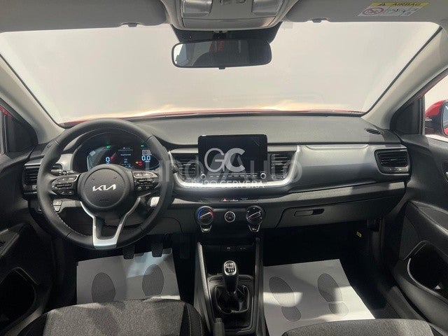 Stonic 1.0 T-GDi MHEV Concept 100