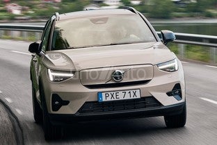 VOLVO EX40 Recharge Twin Plus Aut.
