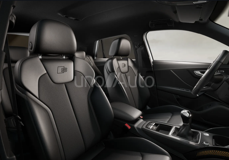 Q2 35 TFSI Adrenalin Black edition 110kW