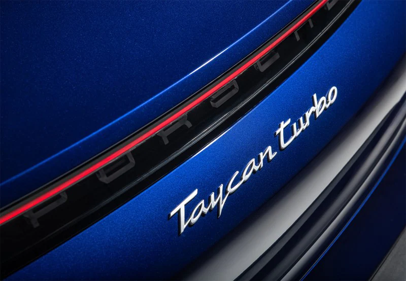 Taycan Turbo Sport Turismo