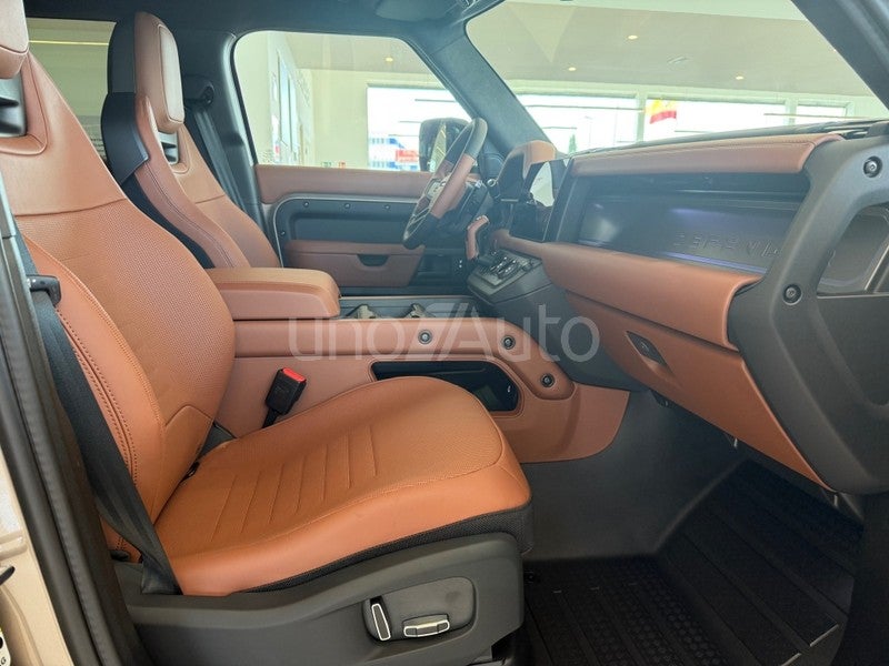 Defender 110 4.4 V8 MHEV Octa AWD Aut. 635