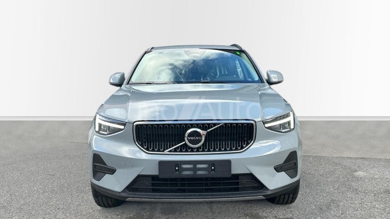 XC40 2.0 B3 MHEV ESSENTIAL DCT 163 5P