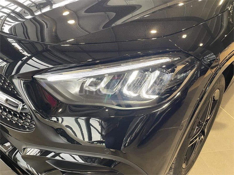CLASE GLA 250 e con tecnología híbrida EQ