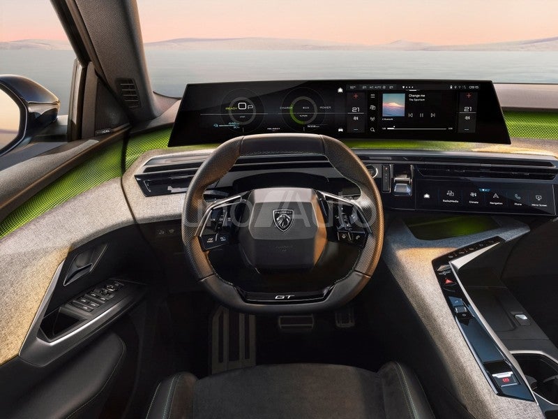 5008 Plug-in Hybrid 195 GT Exclusive e-DCT7