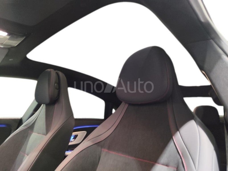 CLASE CLA 180 con tecnología híbrida