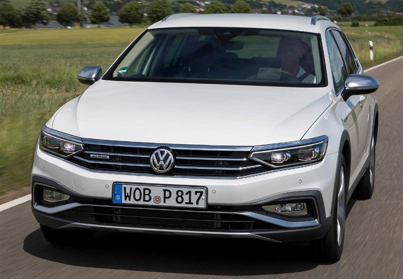 VOLKSWAGEN Passat Alltrack