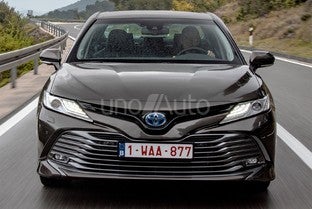 TOYOTA Camry Híbrido Luxury Aut.