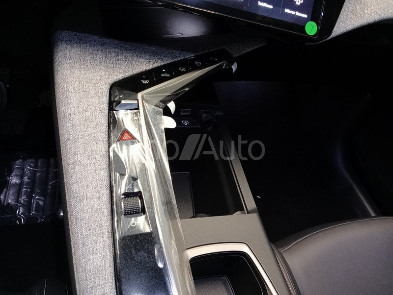 3008 Hybrid Allure eDCS6 145