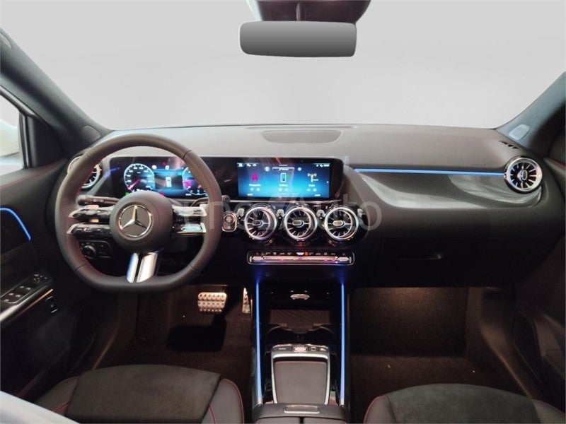 CLASE GLA 250 e con tecnología híbrida EQ