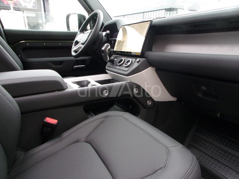 Defender 110 3.0D l6 MHEV S AWD Aut. 250