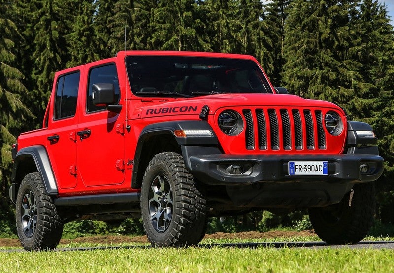 Wrangler Unlimited 2.0T GME Sahara 8ATX