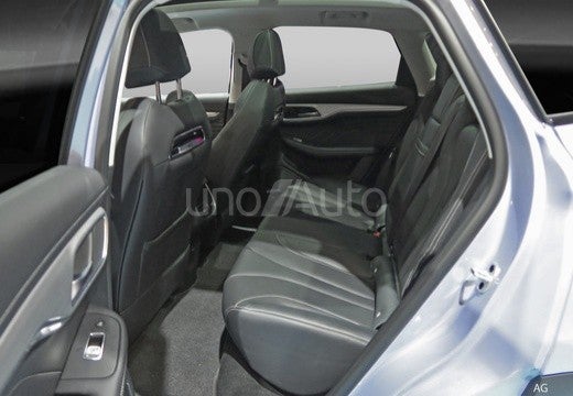 Marvel R Performance AWD 70kWh 212kW