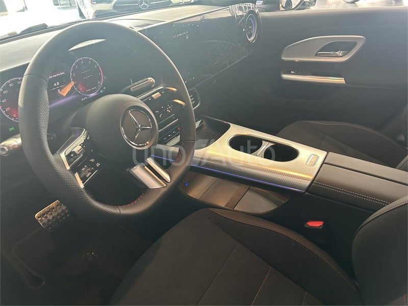 CLASE CLA 220 con tecnología híbrida