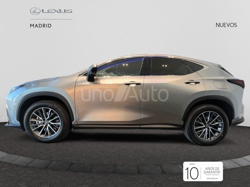 NX 450h+ Premium+ 4WD