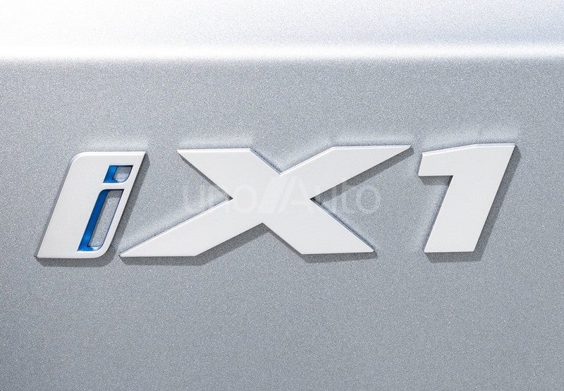 iX1 xDrive30A