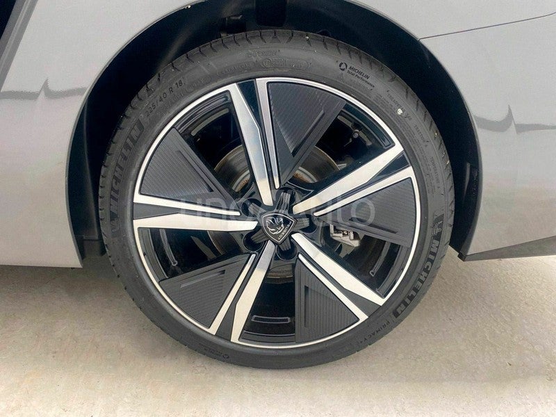 SW GT Hybrid 225 eEAT8