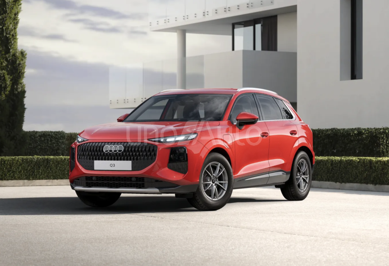 Q3 e-hybrid Business S tronic 200kW