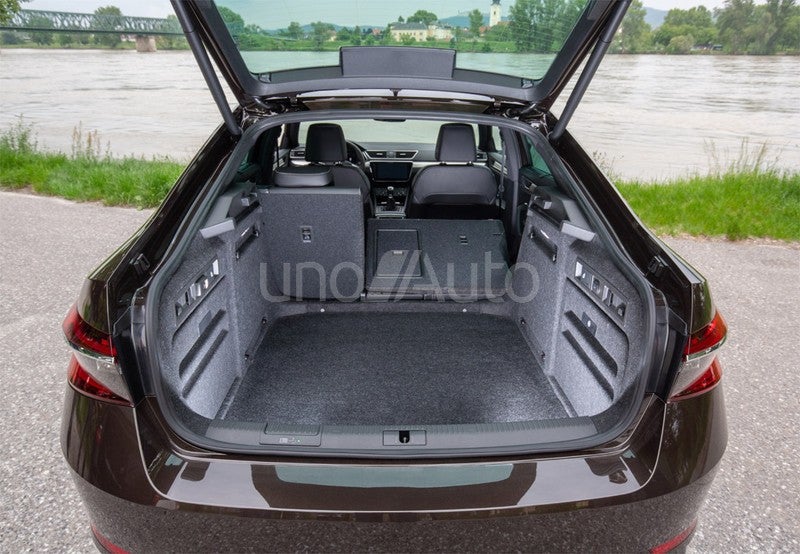 Superb Combi 1.5 PHEV TSI IV Selection 150kW