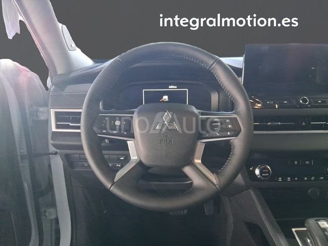 Outlander PHEV Kaiteki 4WD