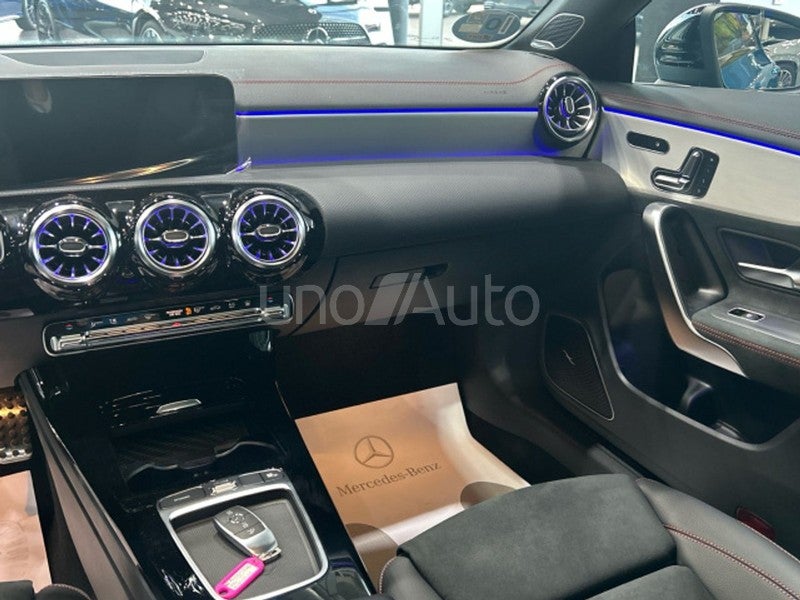 CLA 250 e Coupé con tecnología híbrida EQ