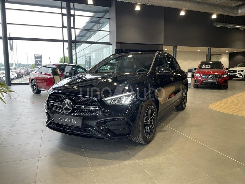 CLASE GLA 250 e con tecnología híbrida EQ