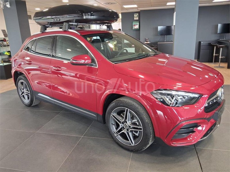 CLASE GLA 250 e con tecnología híbrida EQ