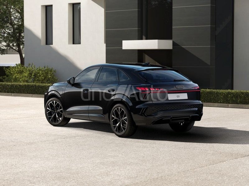 Q3 Sportback e-hybrid Black line S tronic 200kW