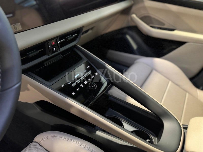 Macan 4
