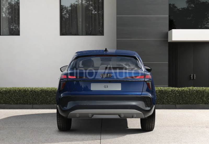 Q3 Sportback e-hybrid Business S tronic 200kW