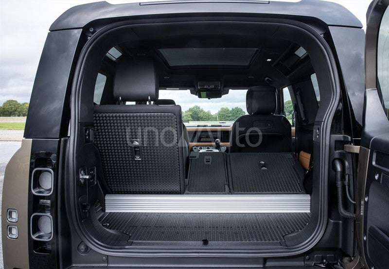 Defender 90 3.0D l6 MHEV X-Dynamic SE AWD Aut. 250