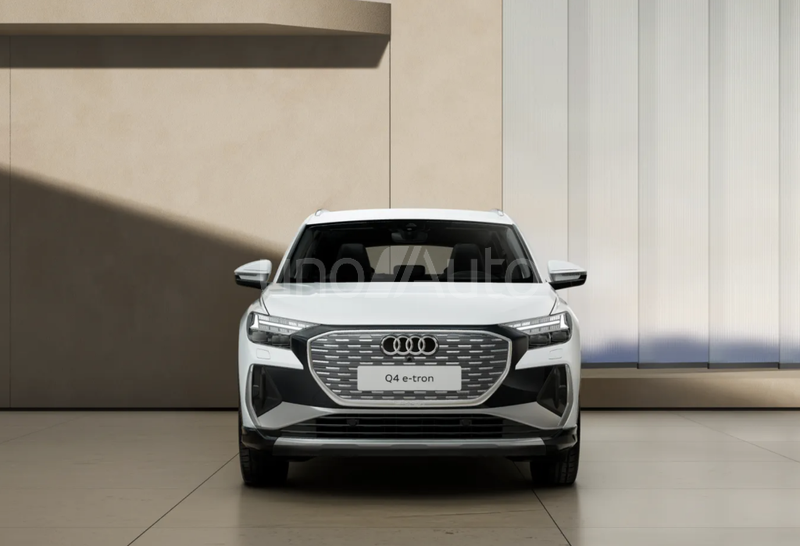 Q4 e-tron 45 Genuine edition 210kW 82KWh